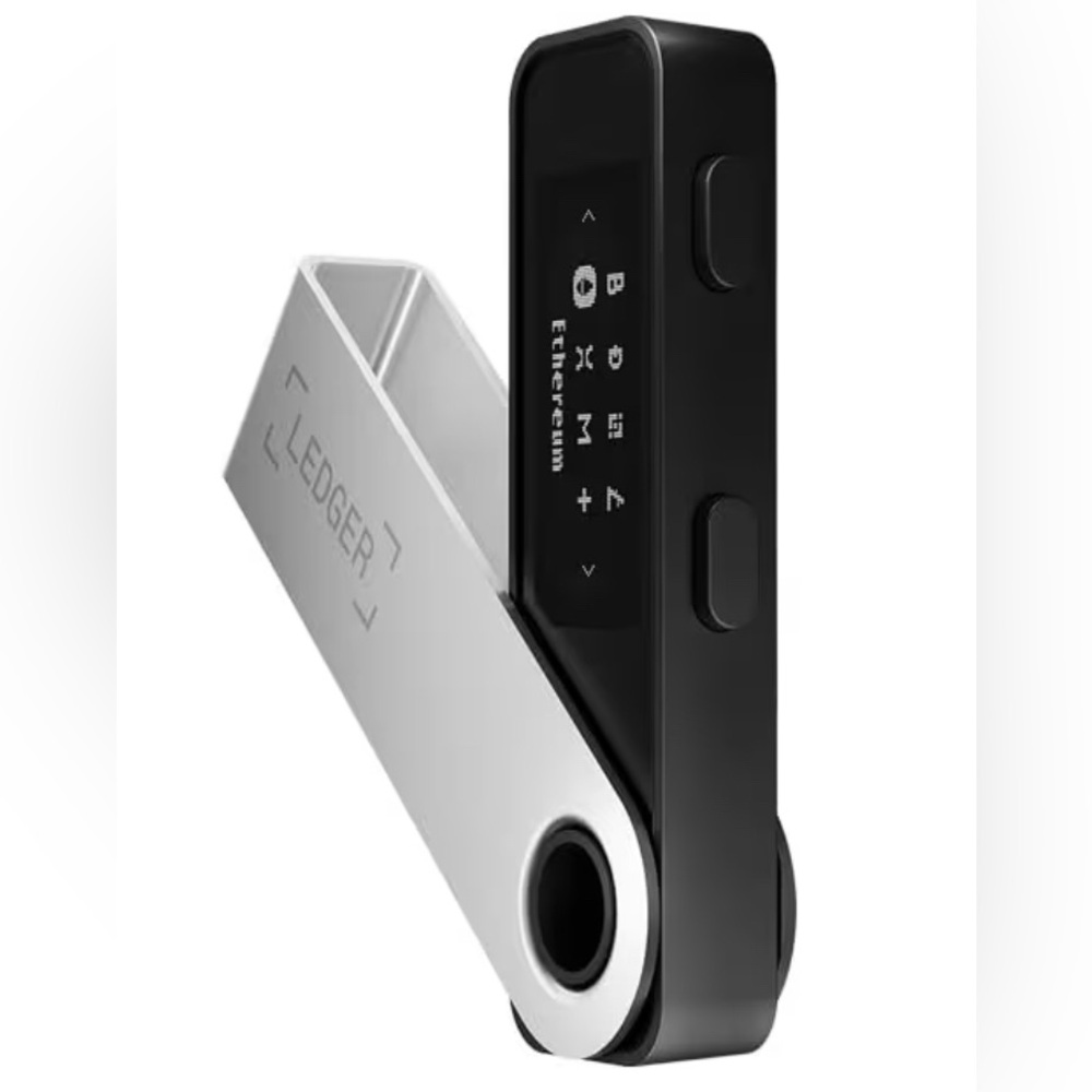 Ledger Nano S Plus Hardware Crypto Wallet